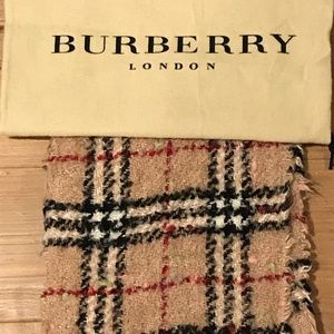Burberry London Nova Check Bouclé Scarf